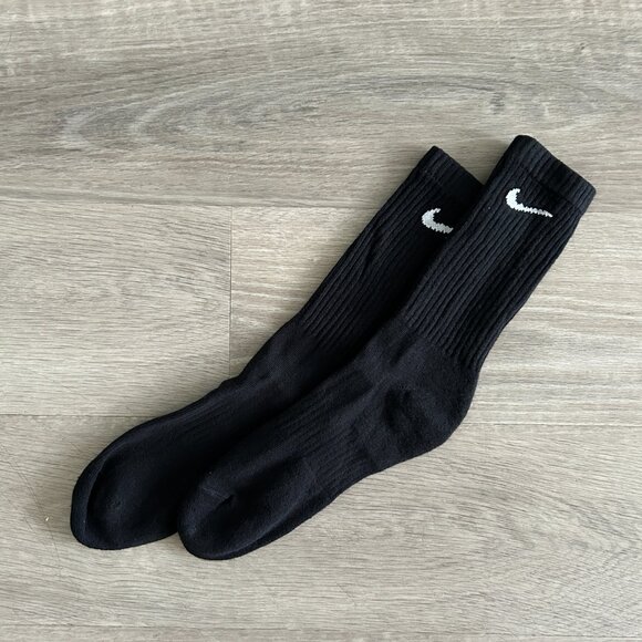 Nike Other - Nike Dri-Fit Crew Socks